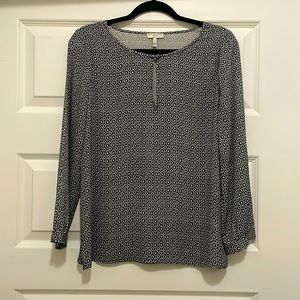 EUC JOIE size small silk spandex blouse black and white keyhole work top